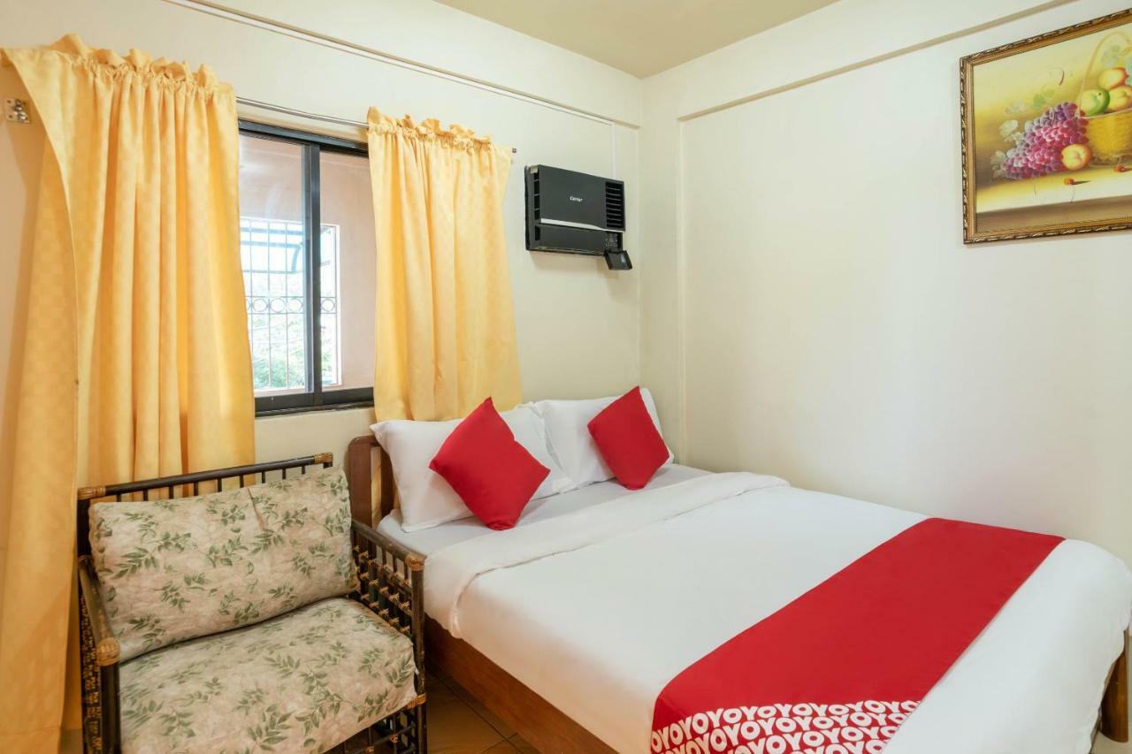 Conrado'S Apartelle Paranaque City Экстерьер фото